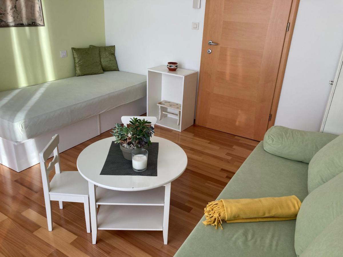 Natasha'S Garden House Leilighet Dol pri Ljubljani Eksteriør bilde